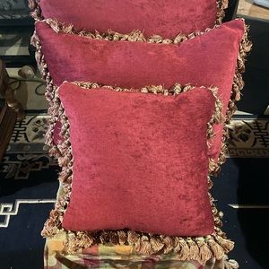 3 nice throw pillows